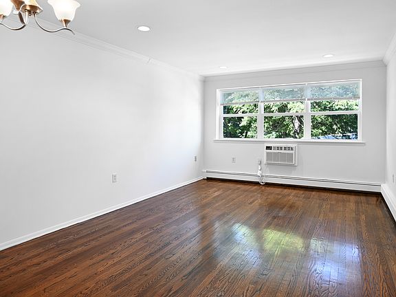 4th image of 12 Brookside Ave Floor 2