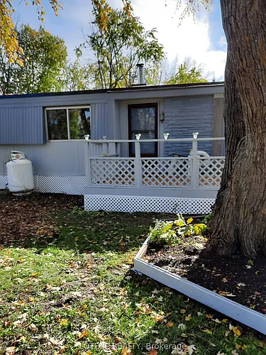 7592 Flewellyn Rd Photo 1