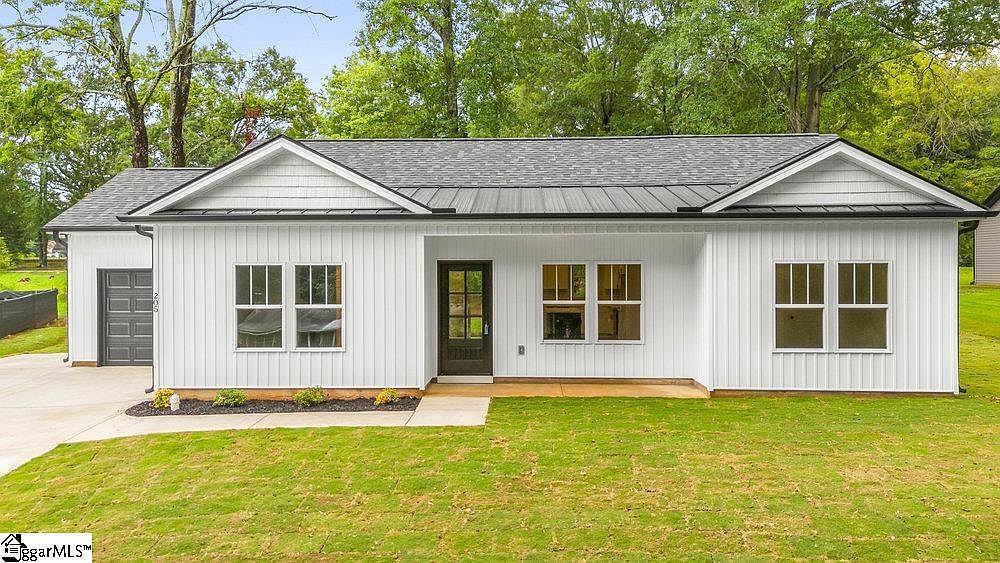 205 N Laurel Ave, Landrum, SC 29356 | Zillow