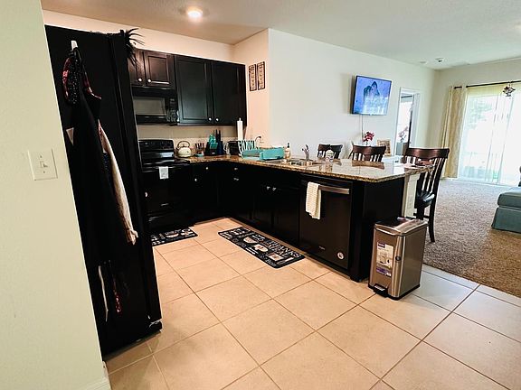 5th image of 10986 Carlton Fields Dr