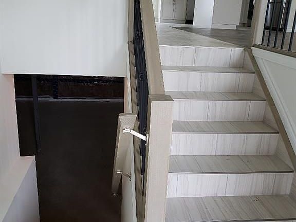 2nd image of 1143 Icewater Ave