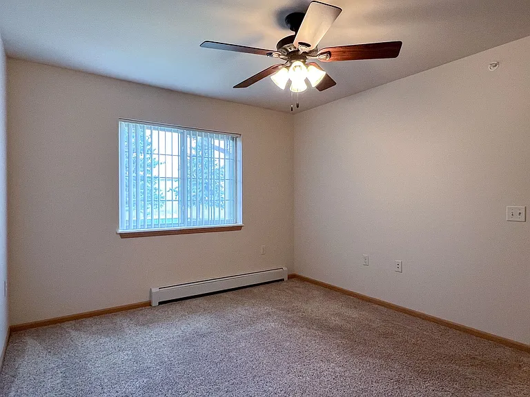 1201 N Memorial Drive 2401 Semling Dr — Photo 18
