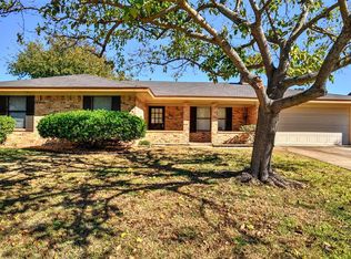 2109 Oak Creek Dr, Sherman, TX 75092