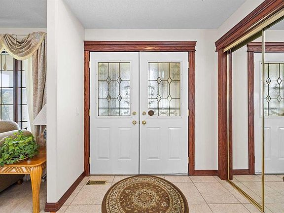 4th image of 10385 SW Hamptons Blvd NW