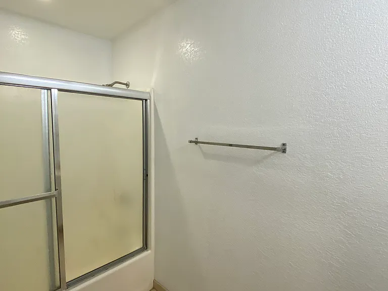 2801 N Los Felices Cir E #D208 — Photo 14