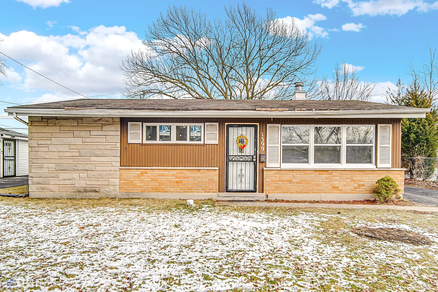 1399 Stanley Blvd photo 1