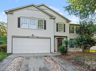 12937 Silvaire Farm Rd, Charlotte, NC 28278