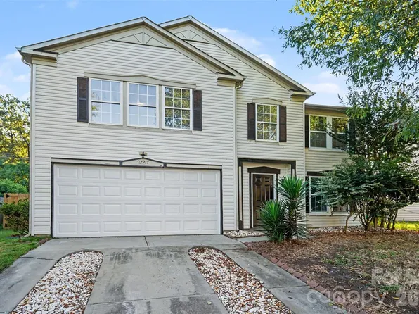 12937 Silvaire Farm Rd, Charlotte, NC 28278