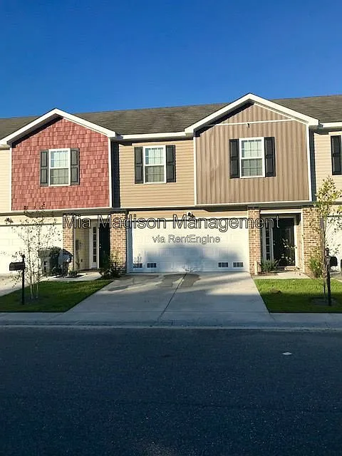 3 bed, 2.0 bath, 1531 sqft, $1,900 — Photo 1