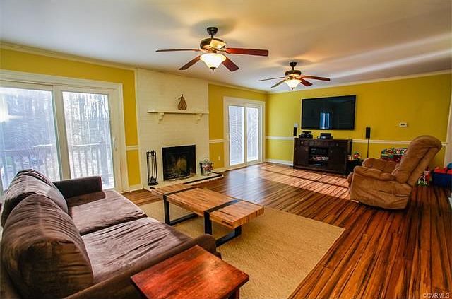 2nd image of 15201 Indian Springs Ln