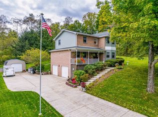 2231 Robbins Station Rd, North Huntingdon, PA 15642