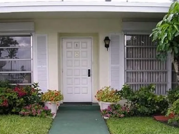 2711 SW 13th St #39-B, Delray Beach, FL 33445