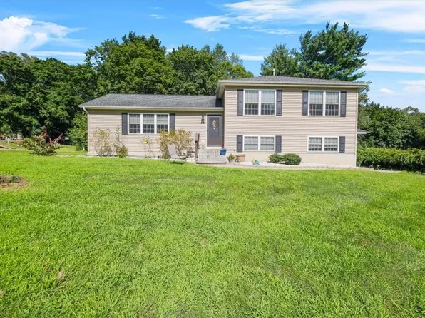 23 Monroe Drive, Poughkeepsie, NY 12601