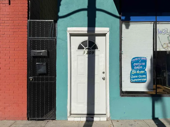 1309 Summit Avenue image 16 of 31