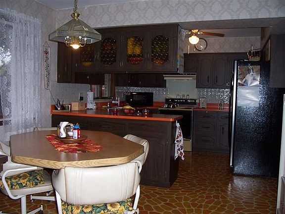 Spacious kitchen