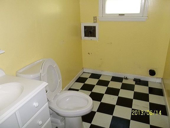 5th image of 331 N Frost Dr