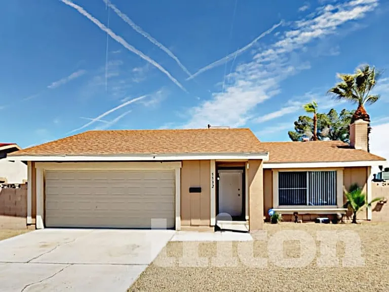 5532 Spencer St — Photo 1