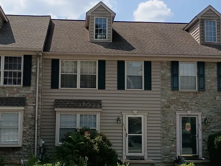 519 Indian Rock Cir #1 — Photo 1