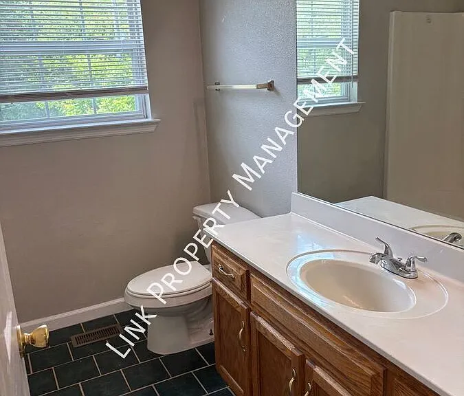 1106 Carline Rd #B — Photo 27