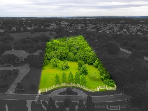 7987 Chartwell Ln, Fort Worth, TX 76120