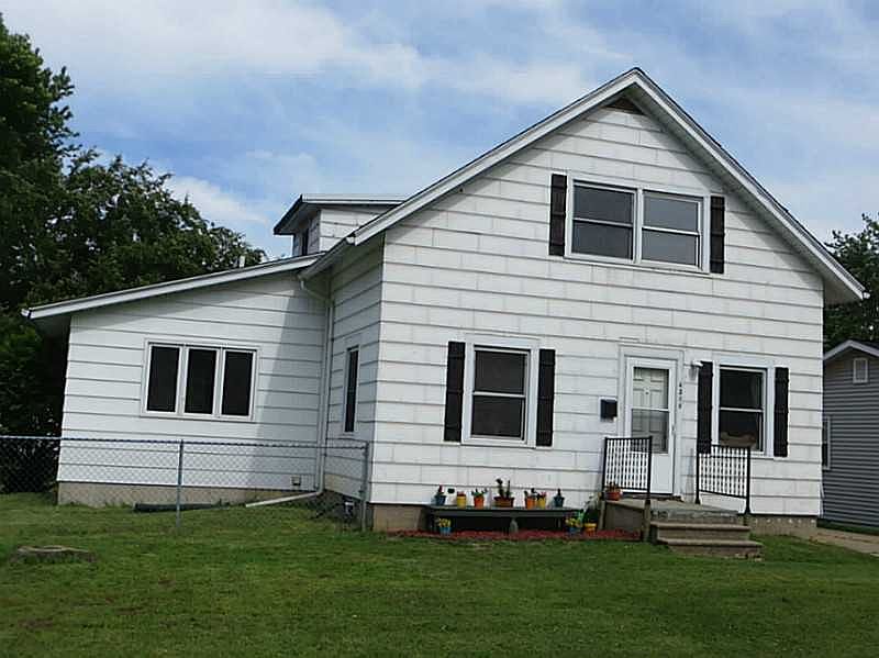 1st image of 4508 Rushmore Dr NE