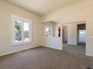 219 N L St, Lompoc, CA 93436