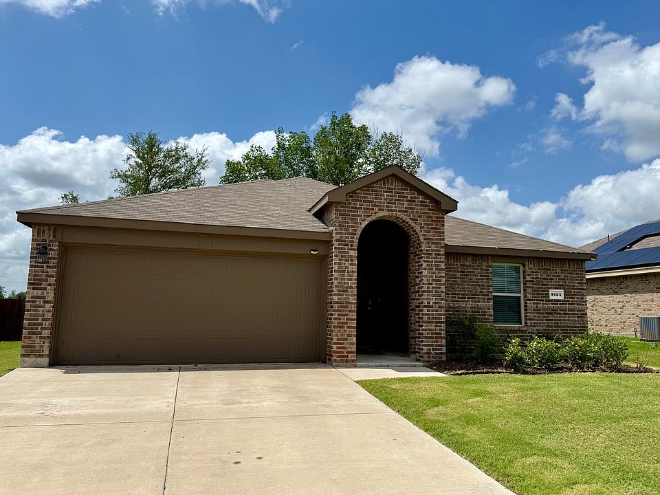 1st image of 3424 Sweetwater Way