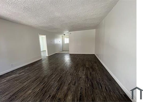 2nd image of 420 E Pleasant Valley Rd #2