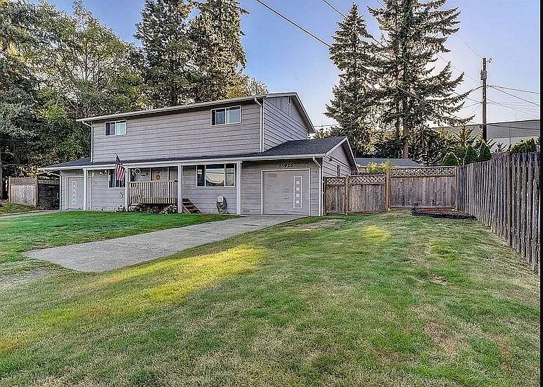 1st image of 13926 Admiralty Way