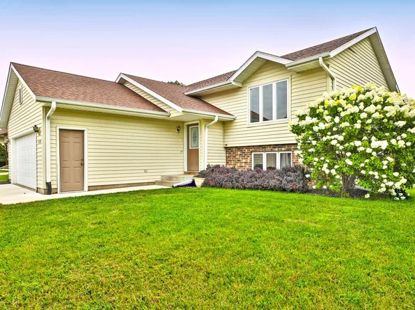 2000 4th St NE, Waseca, MN 56093