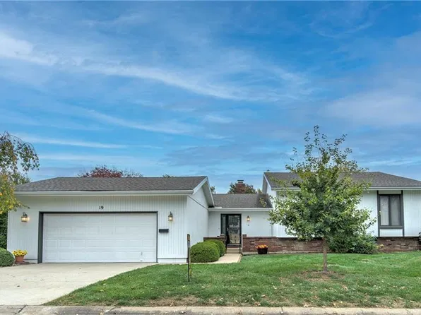 19 E Woodbridge Ln, Kansas City, MO 64145