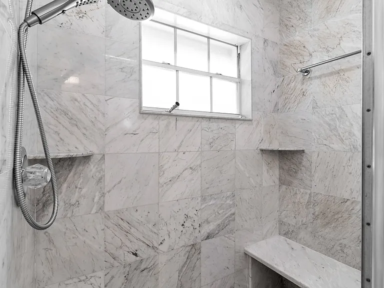 443 Dundee Ct — Photo 5
