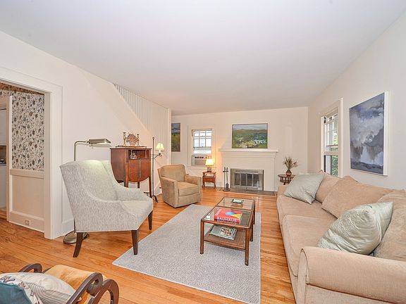 4th image of 52 Park Ave