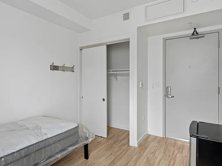 106 S Park St #201 — Photo 2