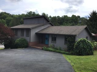 224 Valley St SE, Wise, VA 24293
