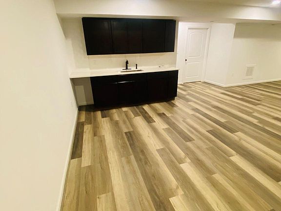 4th image of 204 Truslow Ridge Ct #B