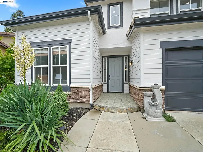 4907 Winterbrook Ave — Photo 2