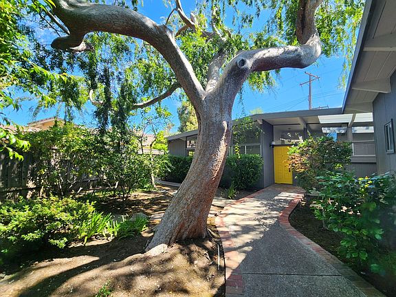3rd image of 3990 Duncan Pl