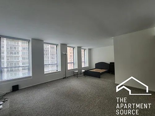 260 E Chestnut St #803 Photo 1 260 E Chestnut St #803 Photo 1
