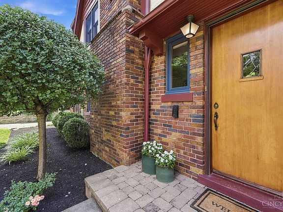 3rd image of 1326 Herlin Pl