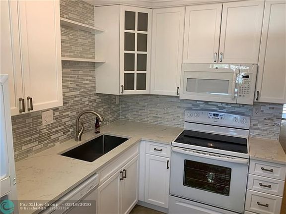 4th image of 101 Gardens Dr APT 101