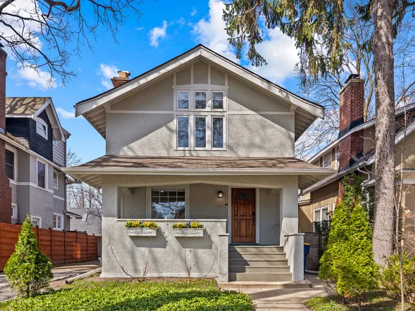 203 5th St, Wilmette, IL 60091