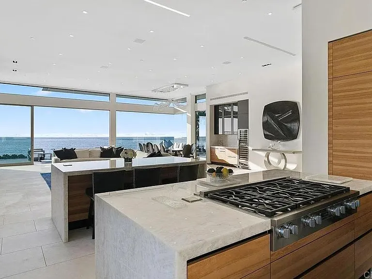 6436 Camino De La Costa — Photo 13
