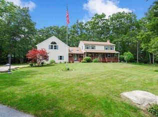 28 Cottage Rd, Dudley, MA 01571