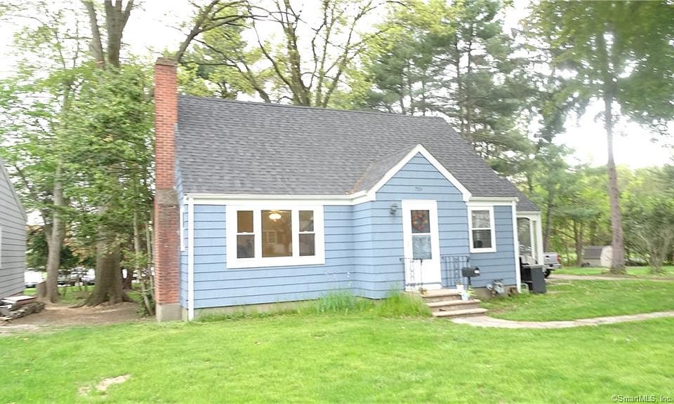 1st image of 793 Forbes St