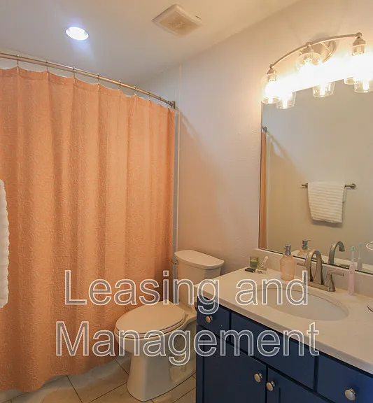 271 Alexandra Dr #11 — Photo 8