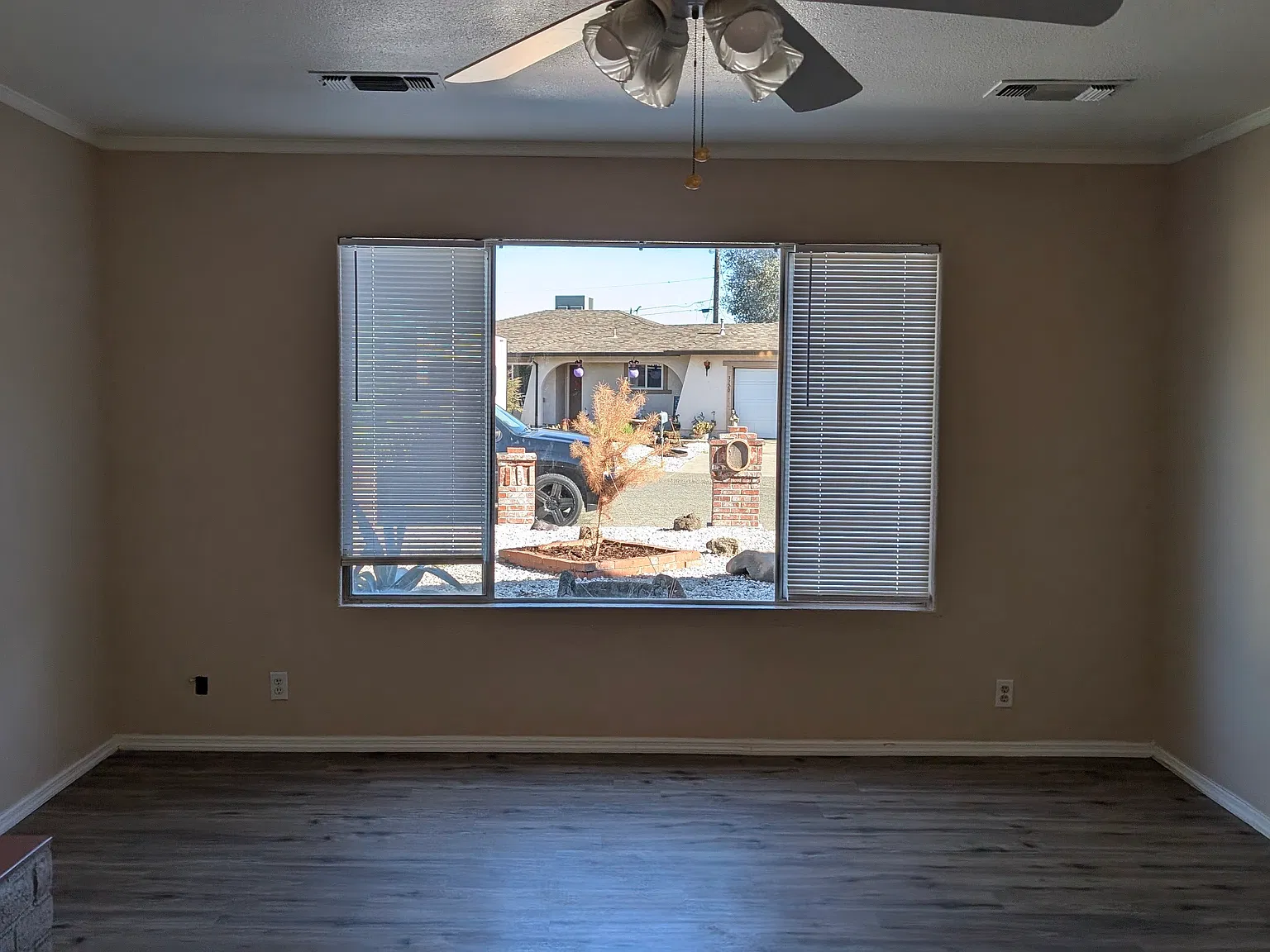 4 bed, 1780 sqft, $2,300 — Photo 4