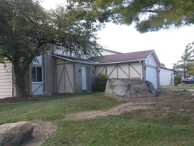 1st image of 2715 Collins Dr #2715
