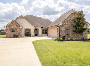 5011 Sage McKenzie Dr, Maurice, LA 70555