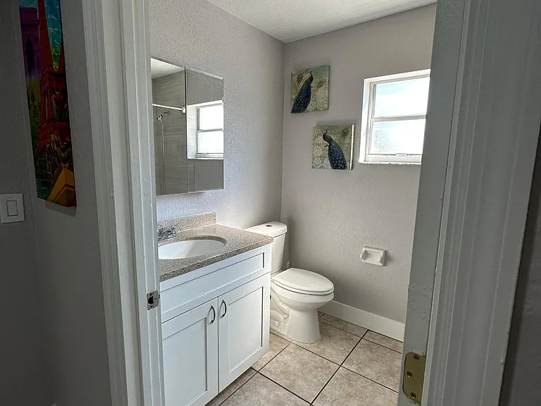 1840 Jefferson St #B — Photo 11